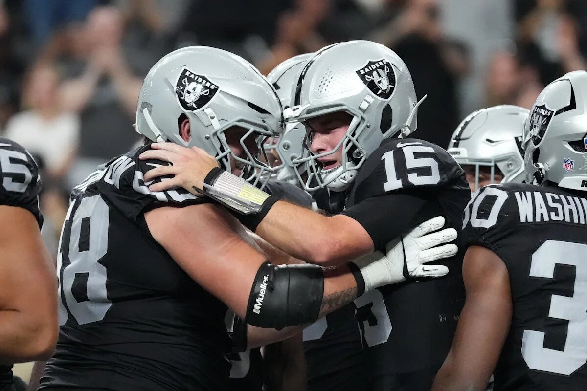 Fernando Mendoza's Raiders debut proved Kirk Cousins value