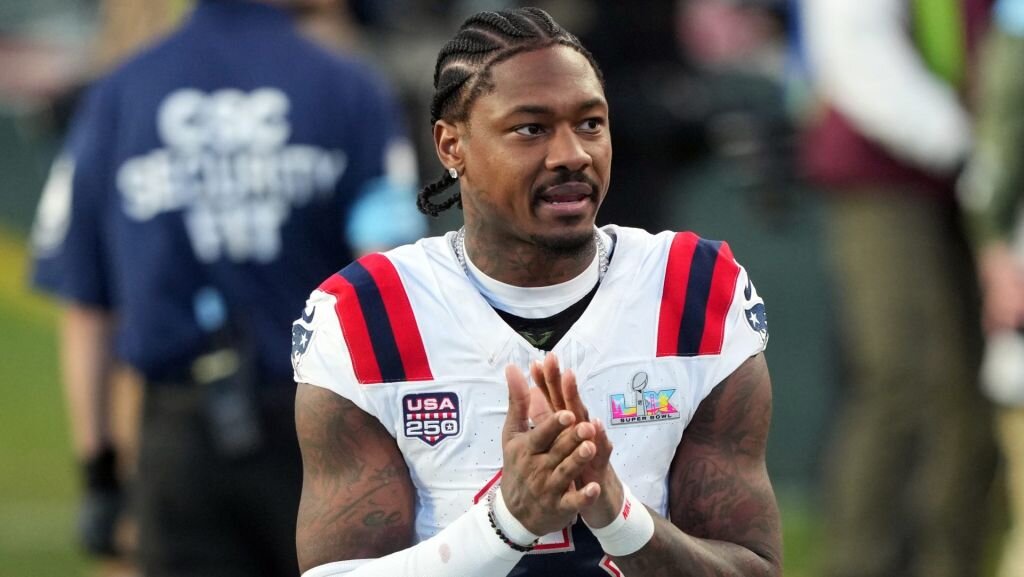 Big Names Remain Unsigned as NFL Training Camps Open