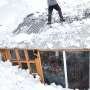 Border crossings shut as heavy snow coats Argentine Andes