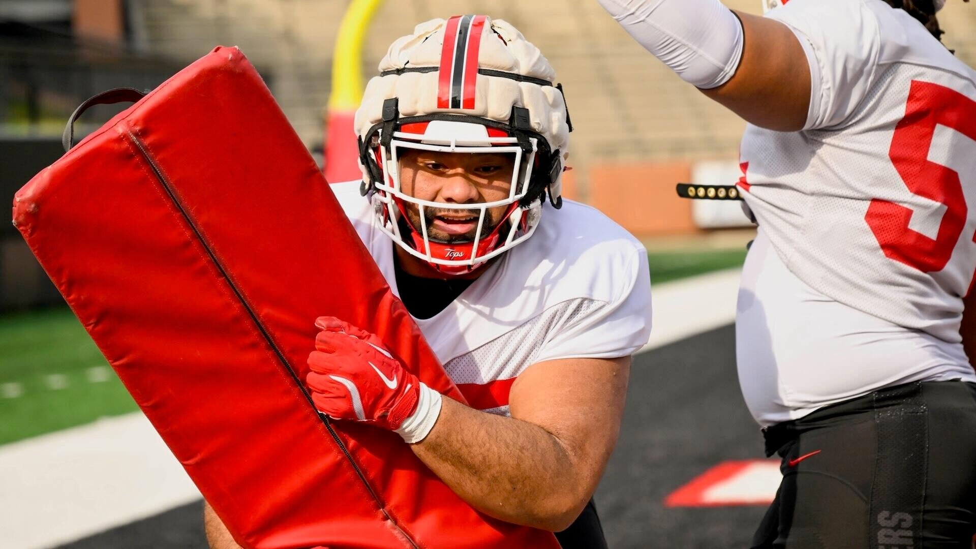 After mother's death, Victory Vaka lands at Middle Tennessee with NCAA fight backed by Lil Wayne