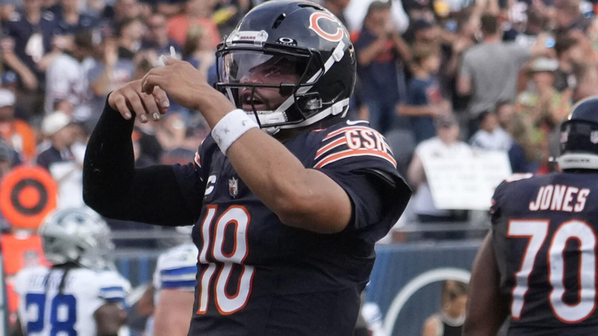 Caleb Williams 2026 NFL futures odds, props: Will a Bears quarterback finally have a 4,000-yard passer?
