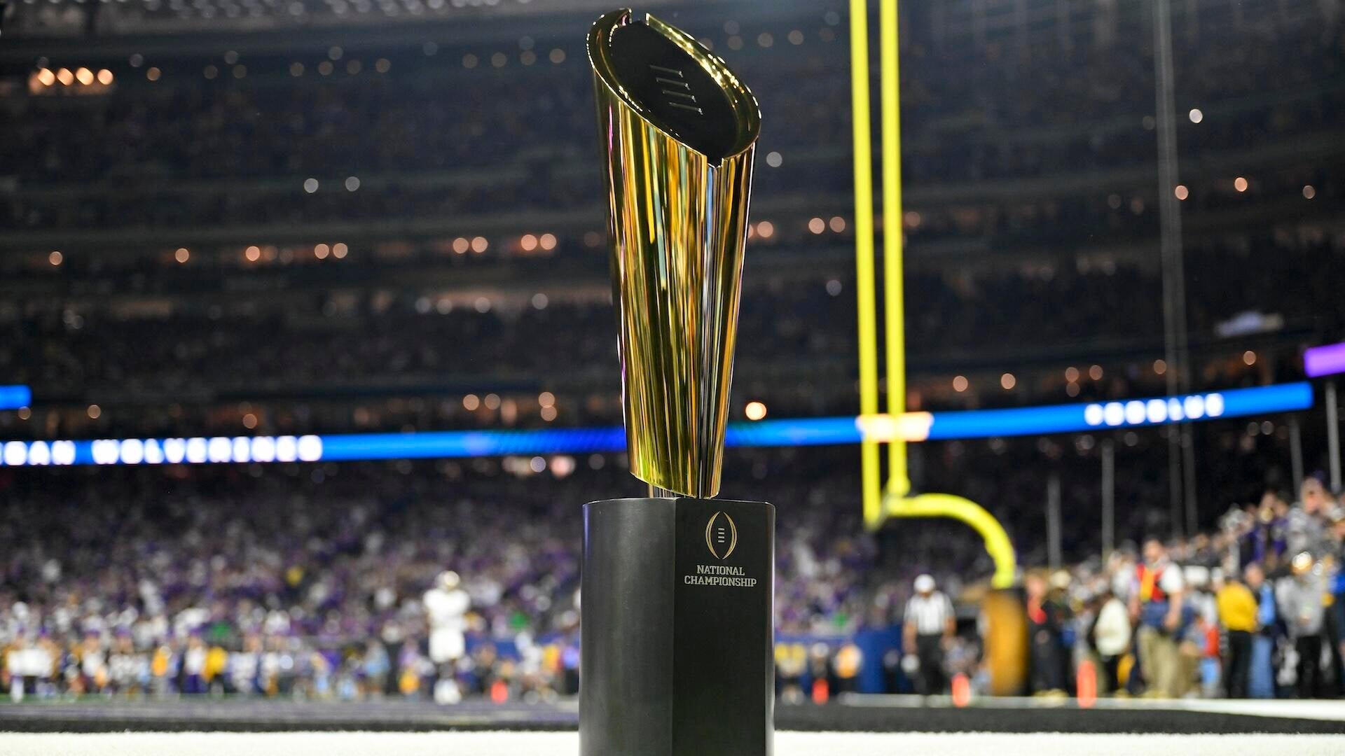 College Football Playoff expansion talks heat up with 16-, 24-team formats taking center stage