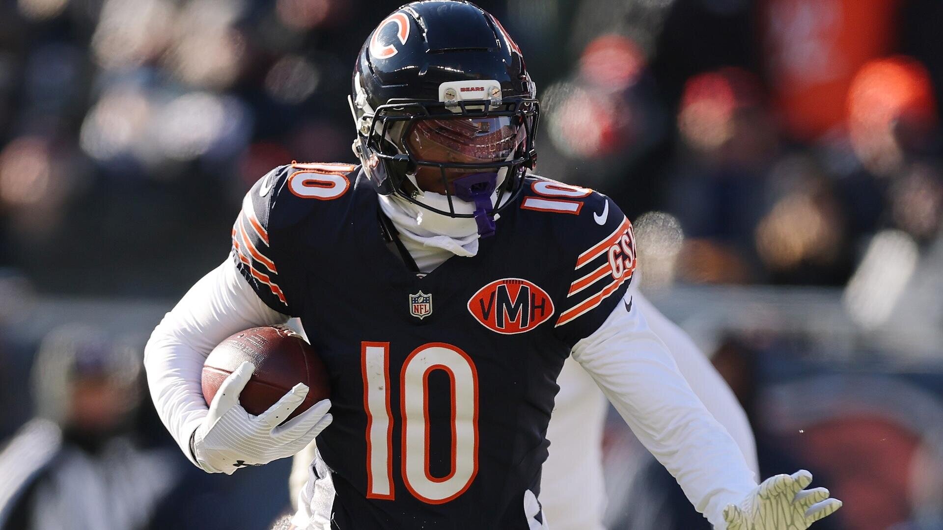 Bears' Luther Burden III sidelined with groin injury: Here's when breakout candidate could return