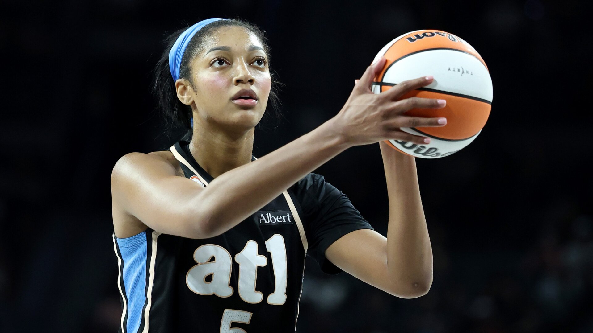 Angel Reese makes WNBA history with 26 rebounds in Dream win over Sparks, shattering 23-year-old record
