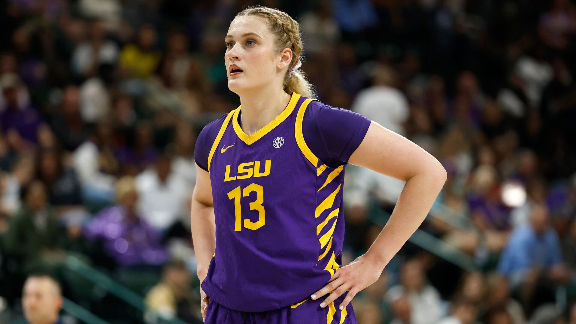Ukrainian player leaves LSU women's basketball team after Kim Mulkey's squad signs Russian recruit