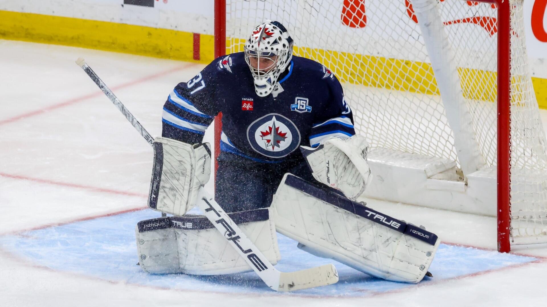Jets star goalie Connor Hellebuyck requests trade: Where three-time Vezina Trophy winner could land