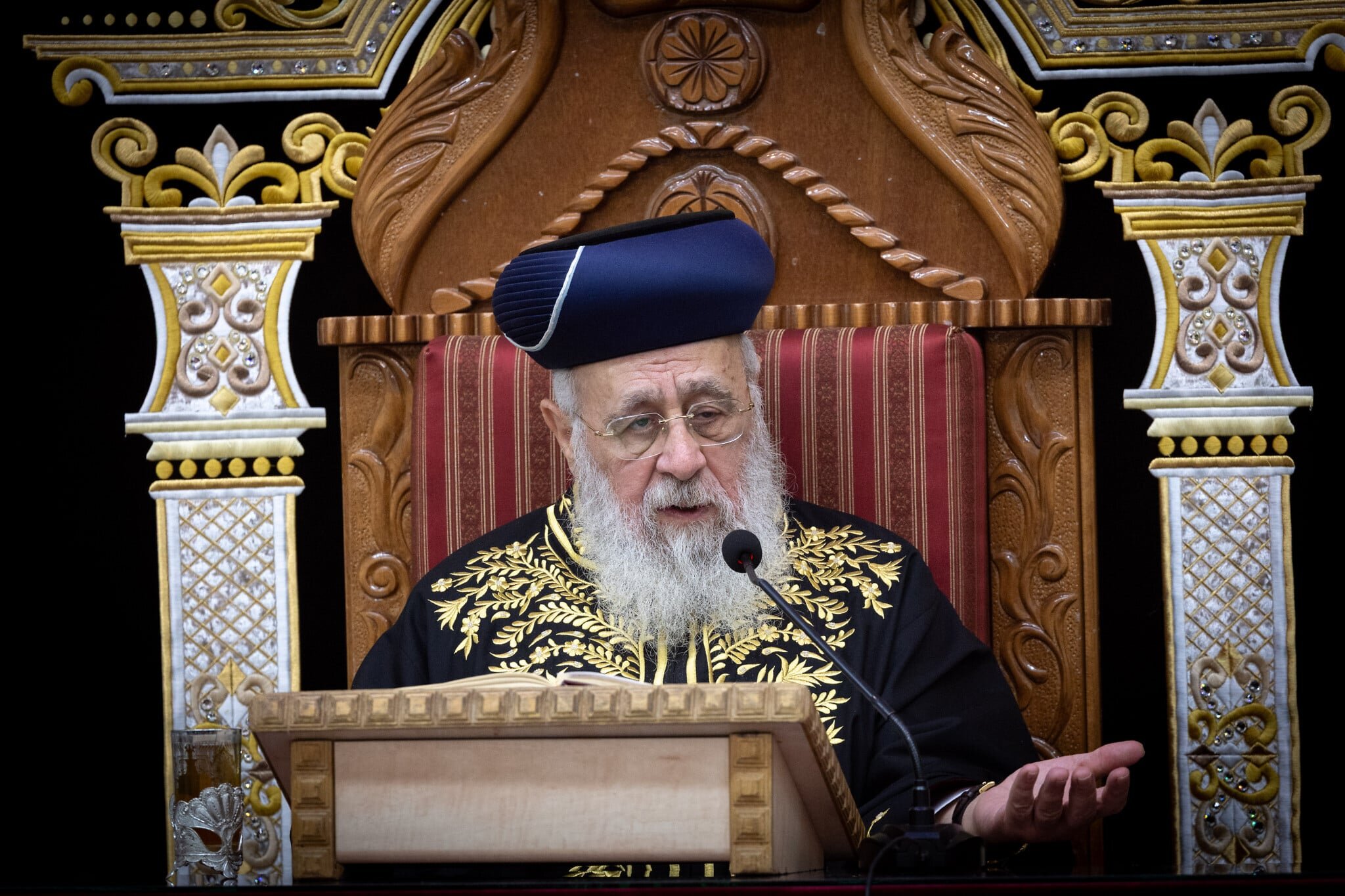 Former chief rabbi Yitzhak Yosef reportedly orders students not to vote for Shas