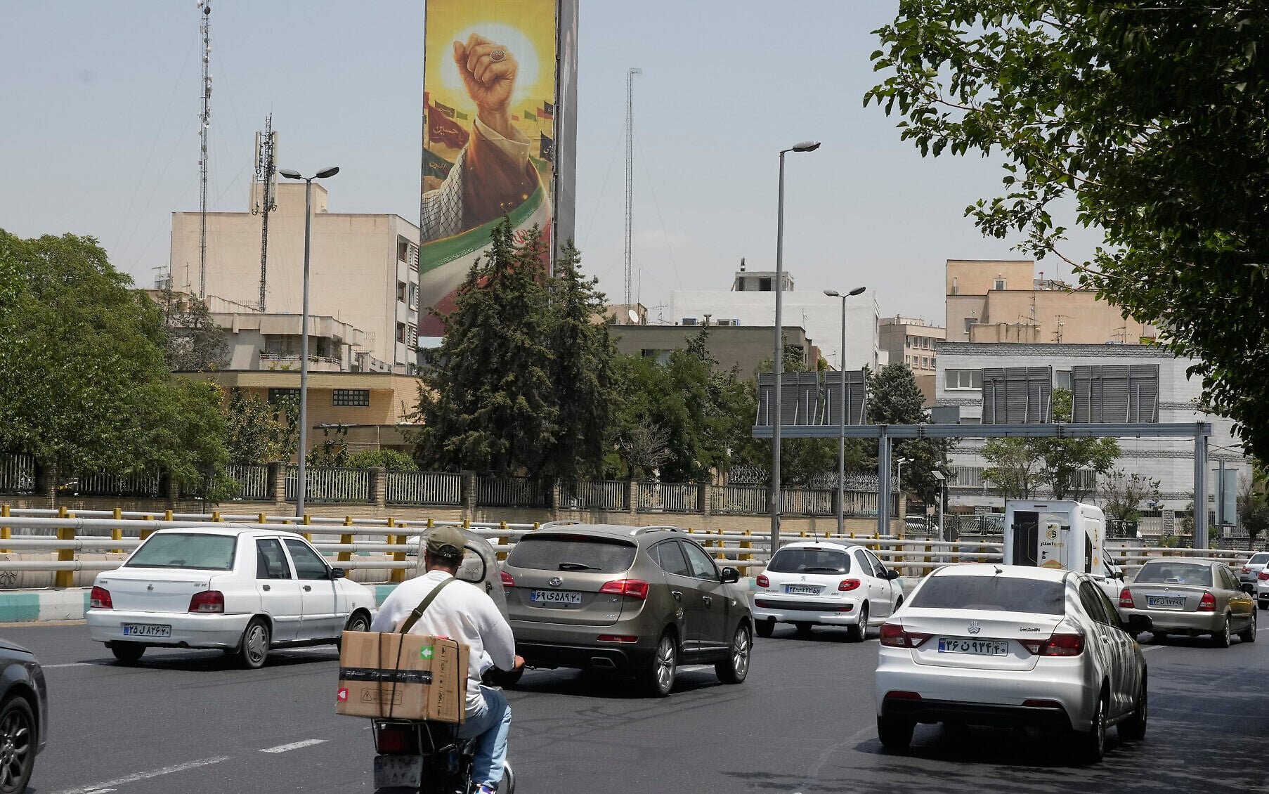 Senior Iranian source says Tehran will halt attacks as long as US holds its fire