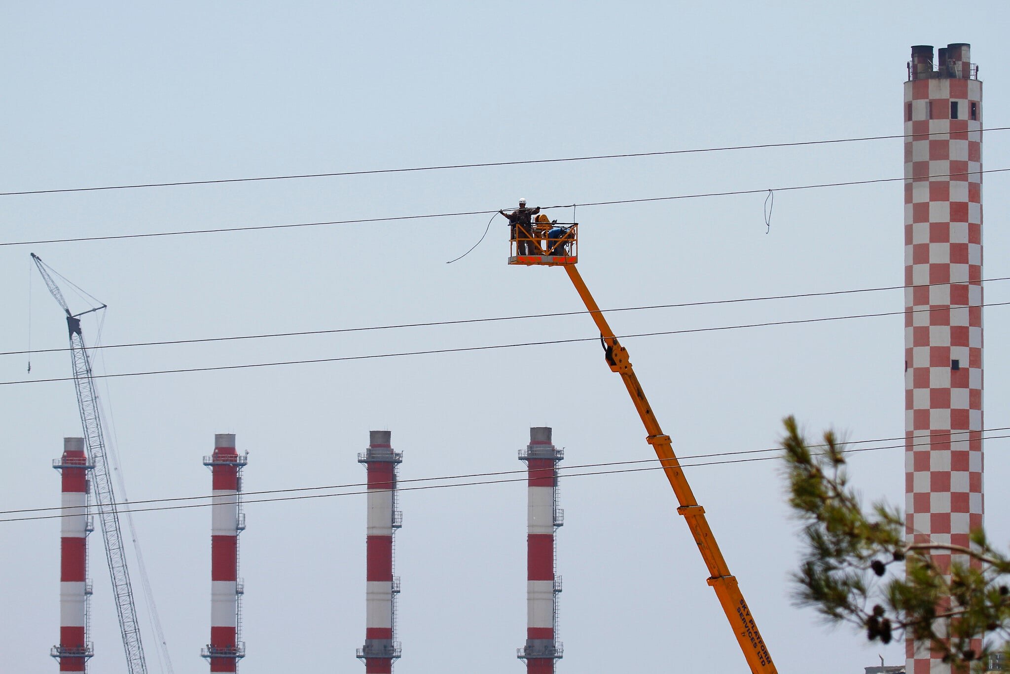 Cyprus minister hails moves to connect island, Israel to European electricity grid