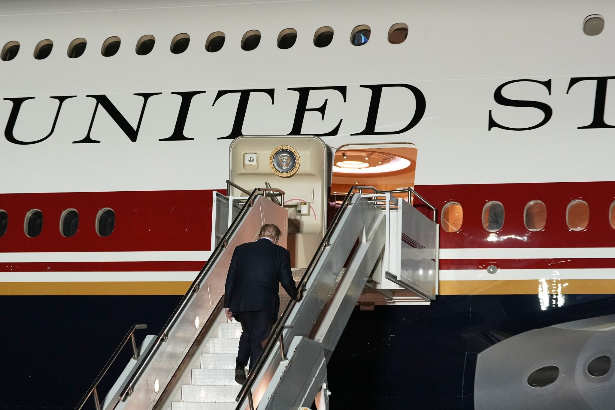 Amid Iran threat in Turkey, Trump was secretly spirited off Air Force One in catering truck