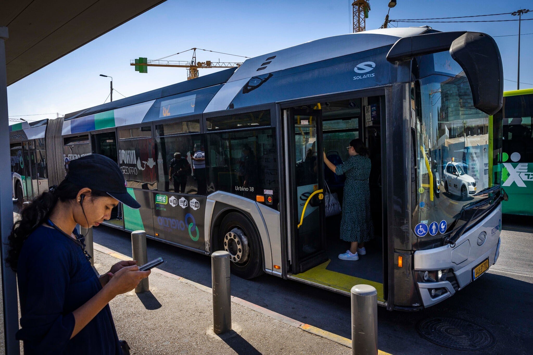 Teenagers allegedly beat an Arab bus driver unconscious overnight in Jerusalem
