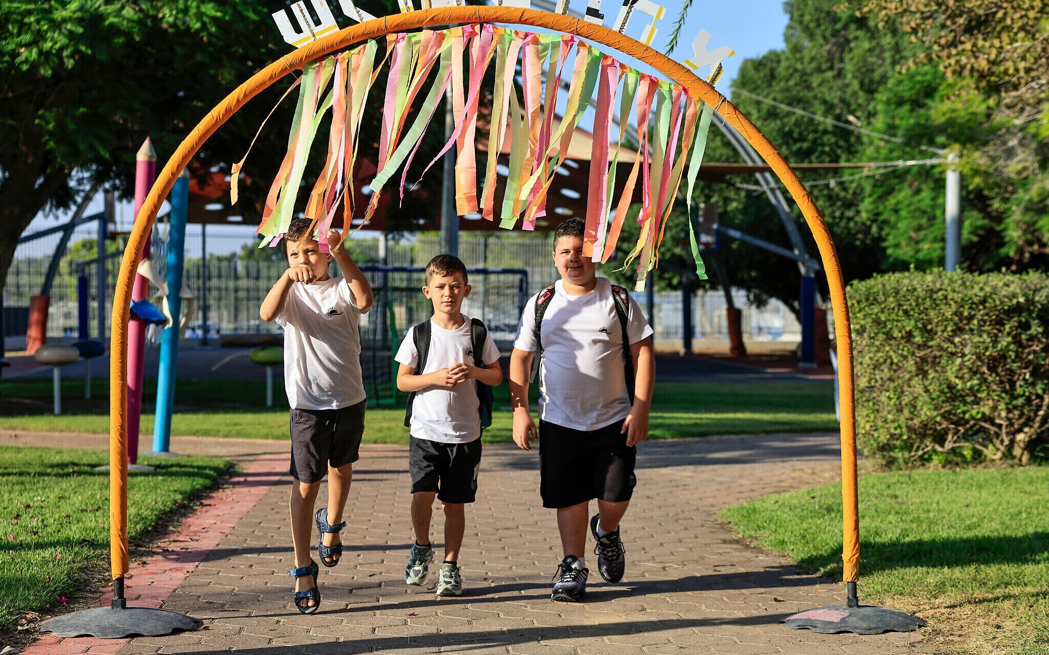 2.6 million students return to school amid teacher shortages, systemic challenges