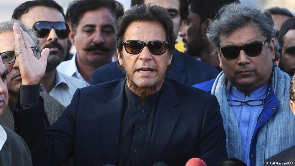 Pakistan: Former PM Khan moved to private hospital