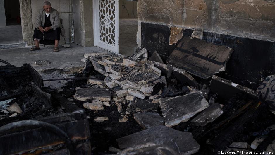 Israeli settlers torch mosques in occupied West Bank