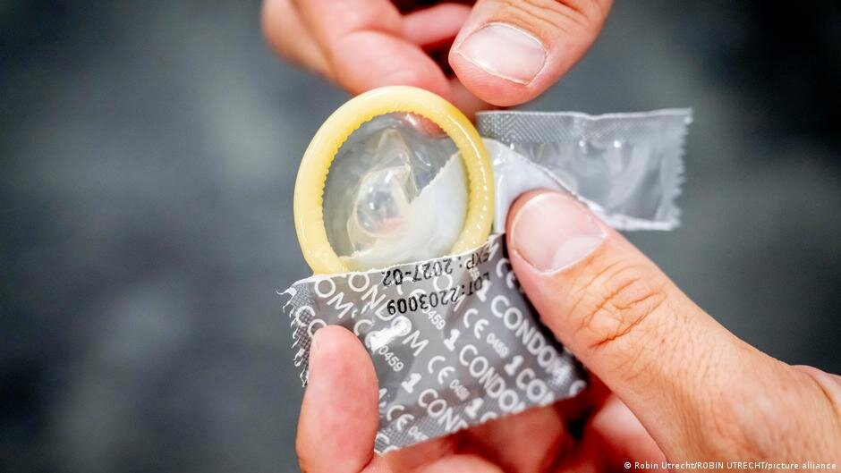 France issues warning over thousands of substandard condoms