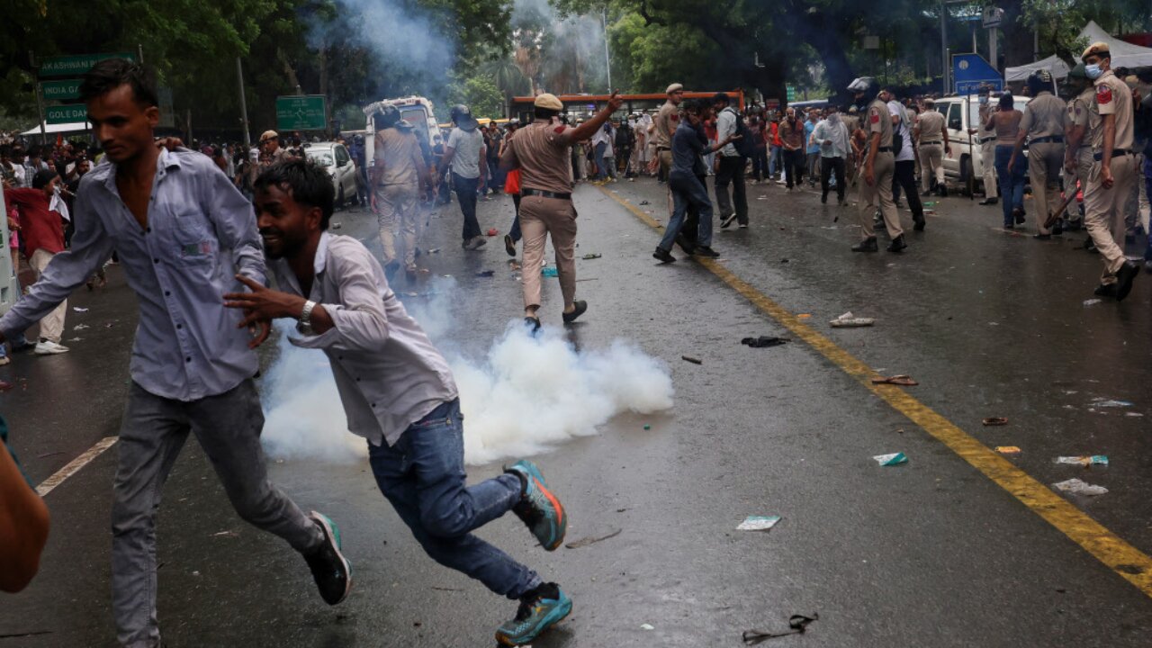 Agitation does not mean lathicharge': SC on police action against students protesting paper leak