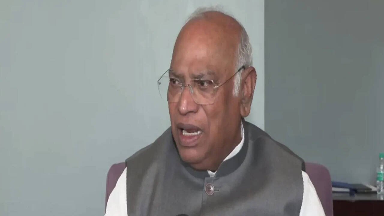 PM must come to House and reply on Ram Mandir donation theft case: Kharge