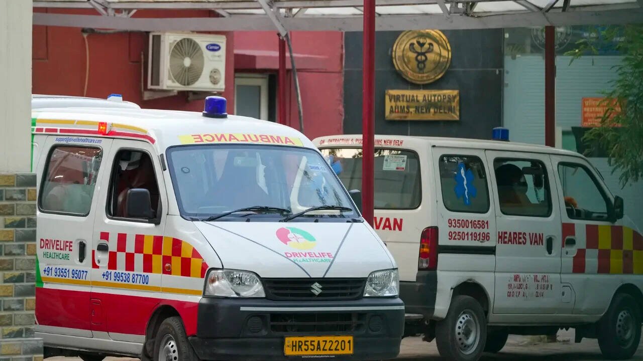 NHAI tightens norms: Rs 10k fine if its ambulances fail to reach crash site in 10mins