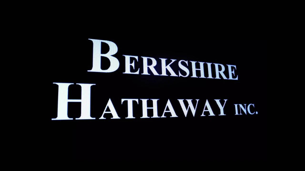 Berkshire Hathaway reshuffles portfolio, raises Alphabet and homebuilder stakes