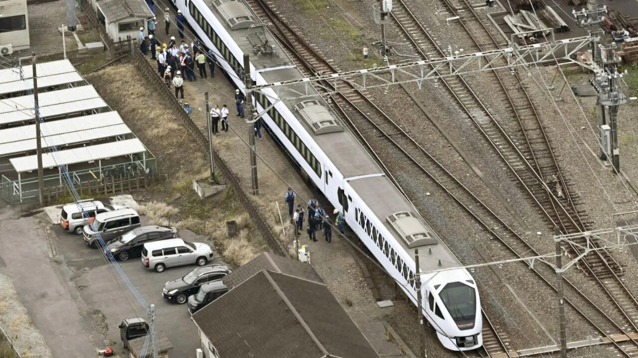 Express train kills 4 workers carrying out weed-control work on tracks in Japan