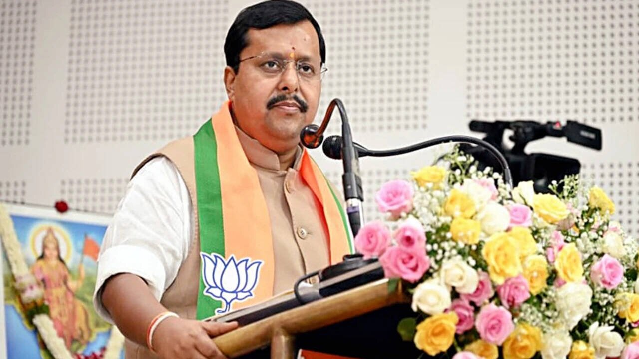 BJP chief Nitin Nabin holds first meet with new team ahead of polls