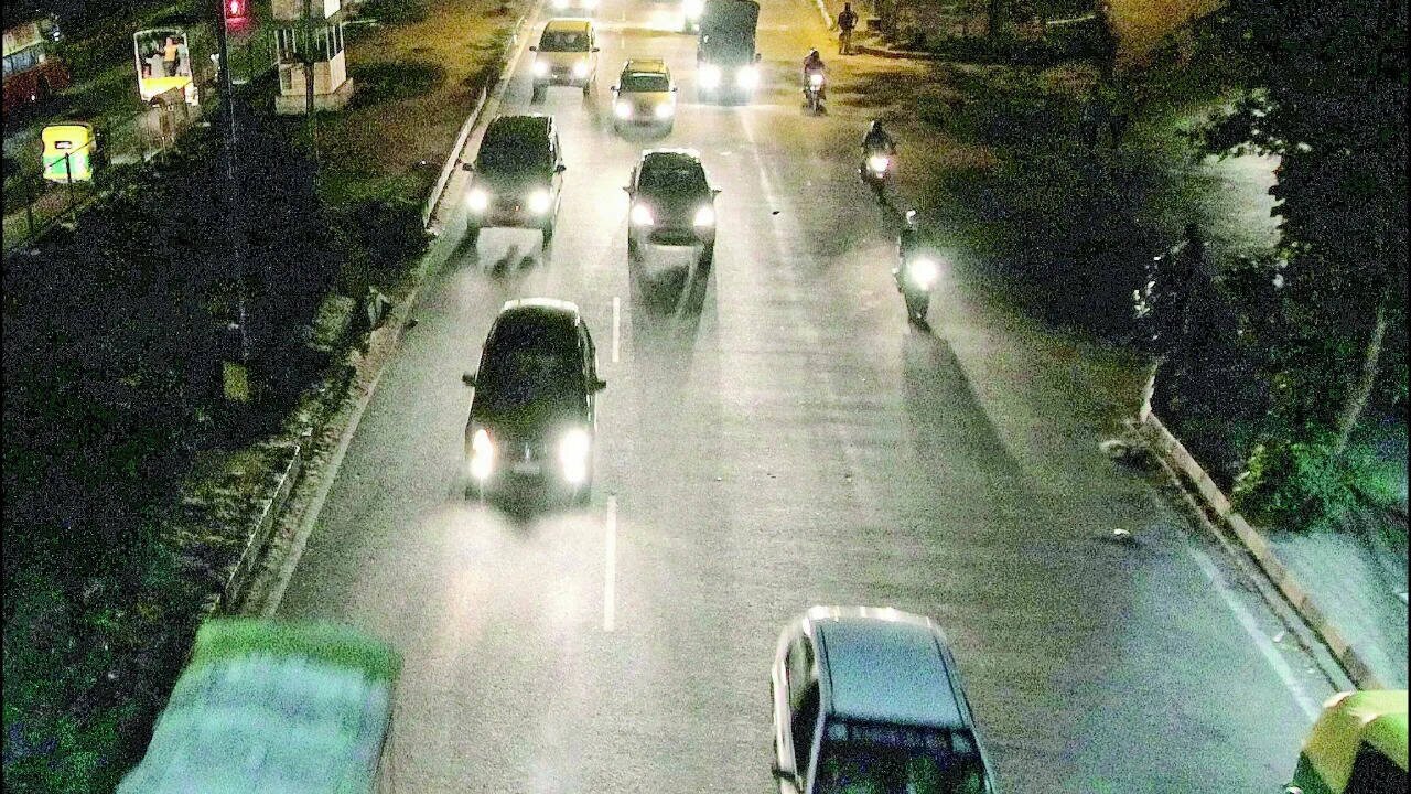Govt to tighten vehicle lighting rules: Low-beam-only bikes, reduced headlamp glare