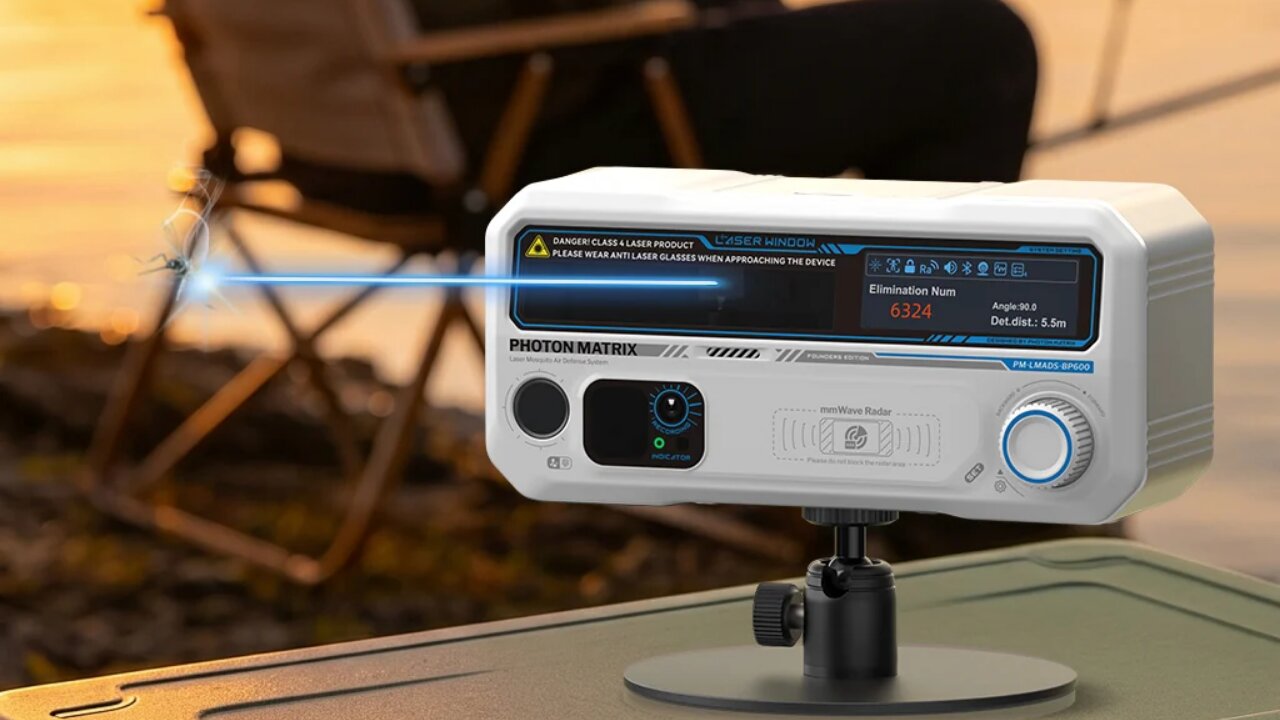 This blue laser finds a mosquito in 3 milliseconds and burns its wings mid-flight