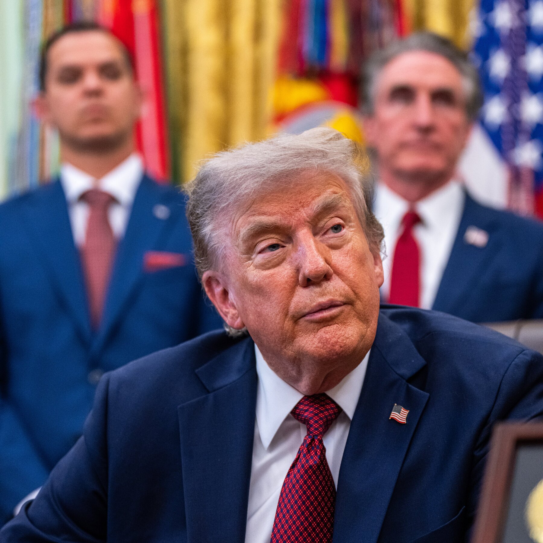 U.S.-Iran War Pauses for 2nd Straight Day With Both Sides Holding Off on Strikes