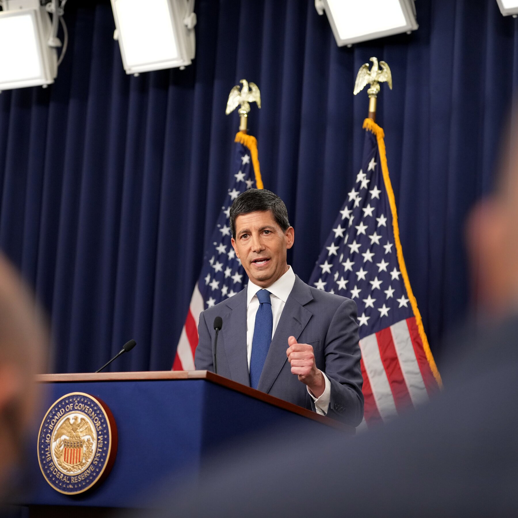 Government Borrowing Cost Hits Two-Decade High After Fed Rate Decision