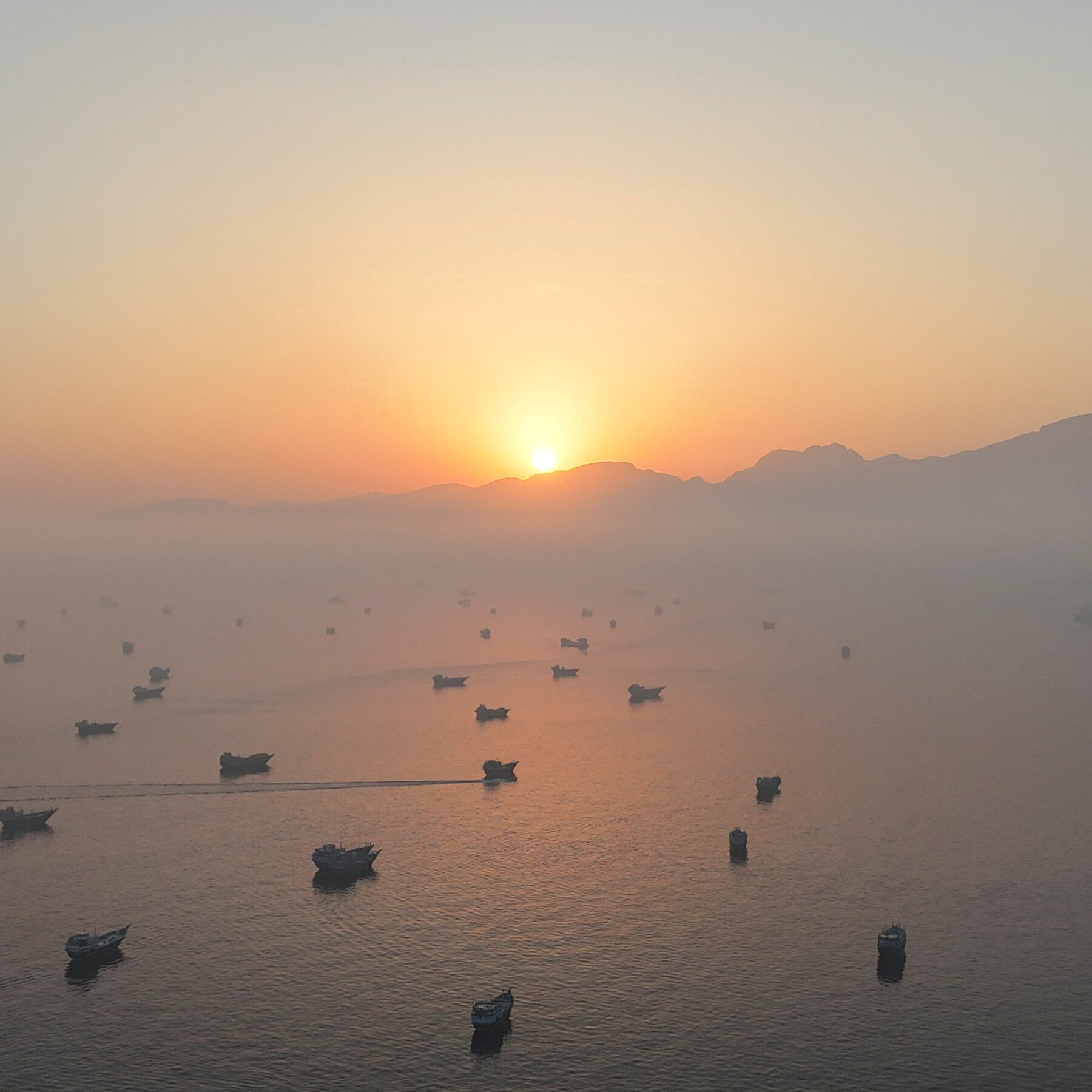An Emerging Deal Between Iran and Oman to Reopen Hormuz Would Come at a Cost for Trump