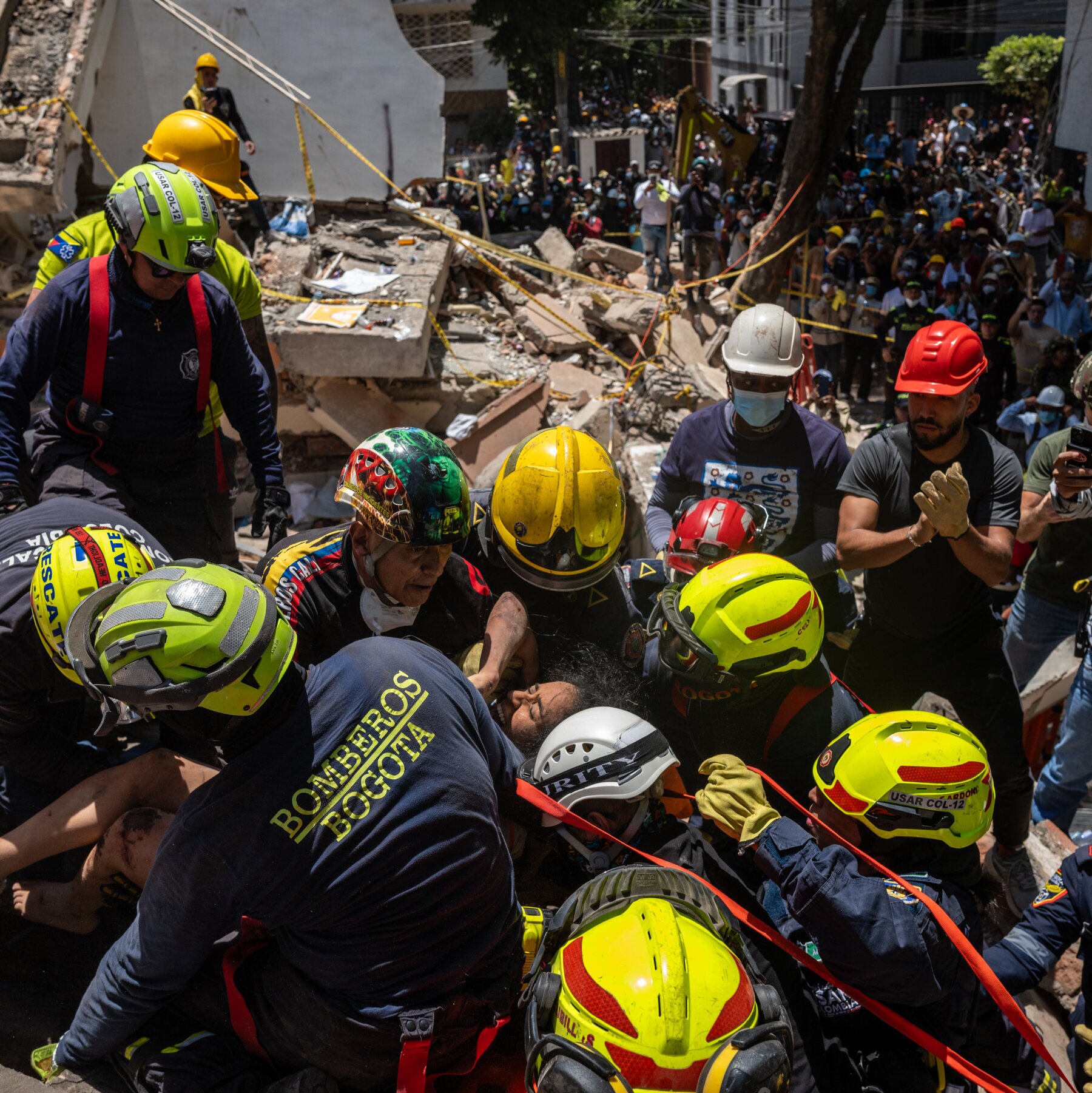 Former LA resident survives Colombia earthquake