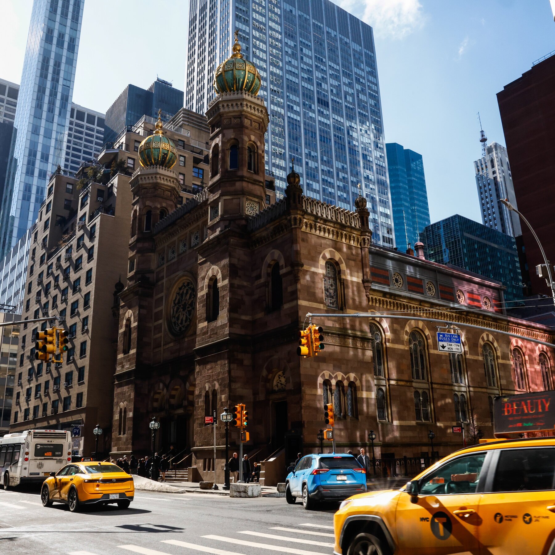 Man Charged With Hate Crime After Disrupting Worship at Manhattan Synagogue
