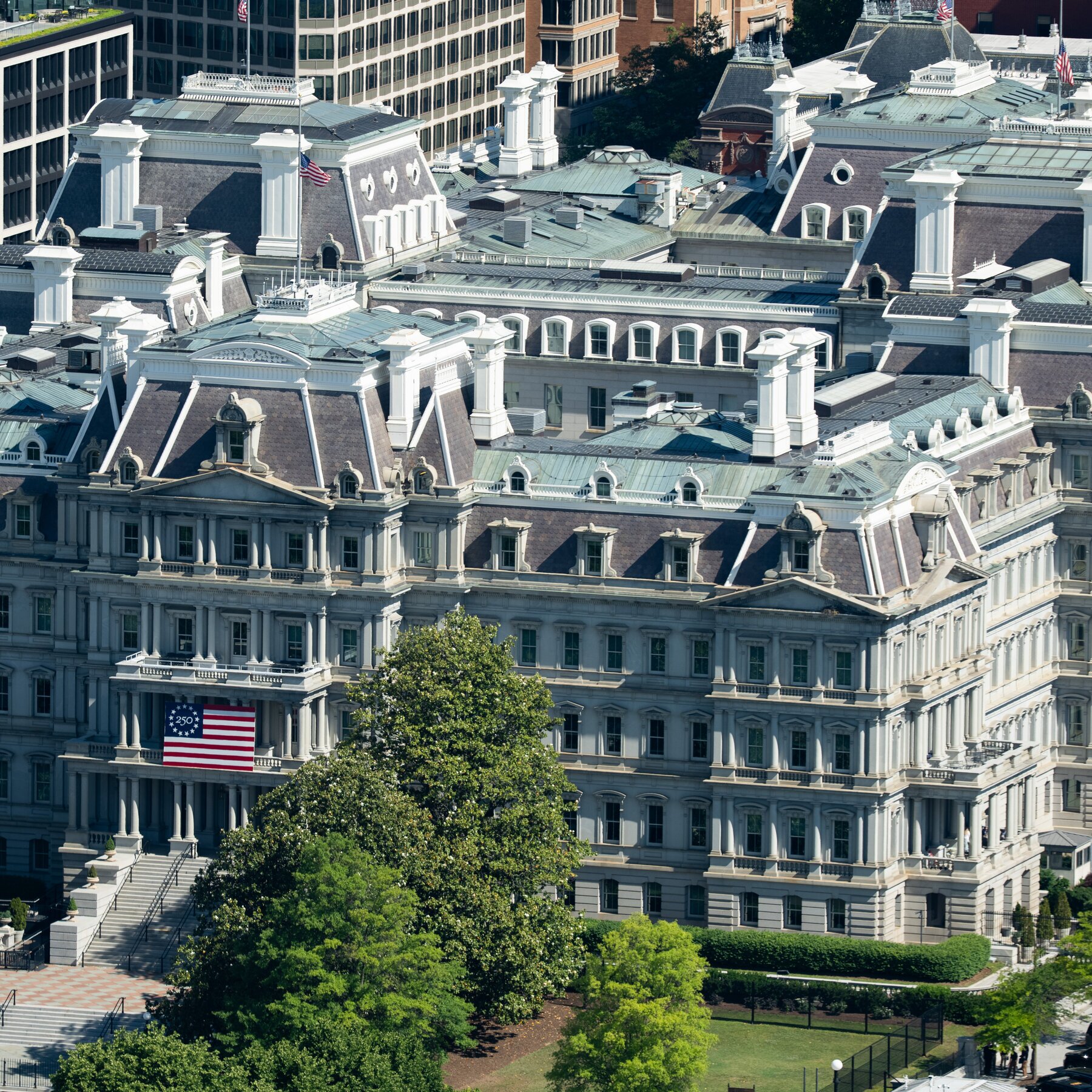 Judge Allows Limited Testing in Trump Plan to Paint Eisenhower Building White