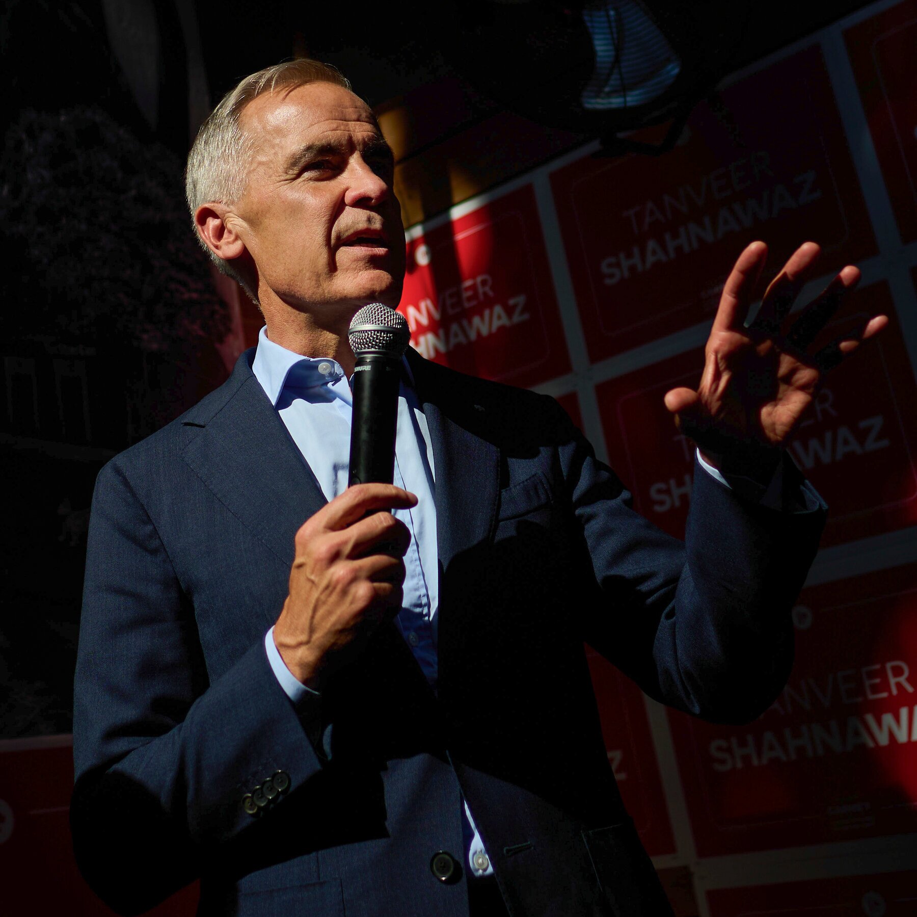Carney Stands Up to Trump in U.S.-Canada Trade War