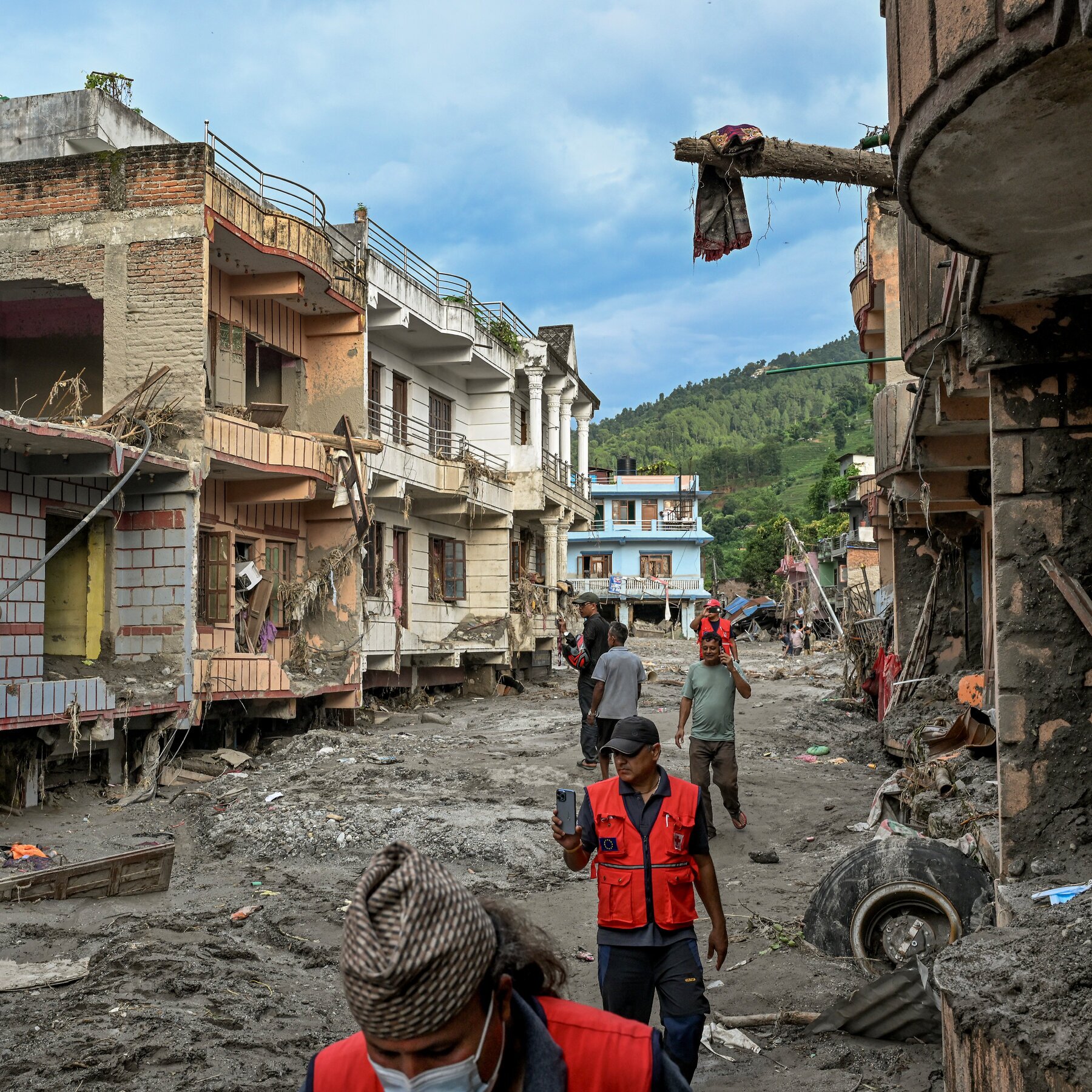 Immense’ Devastation as Nepal Continues Search for 2,400 Missing in Floods