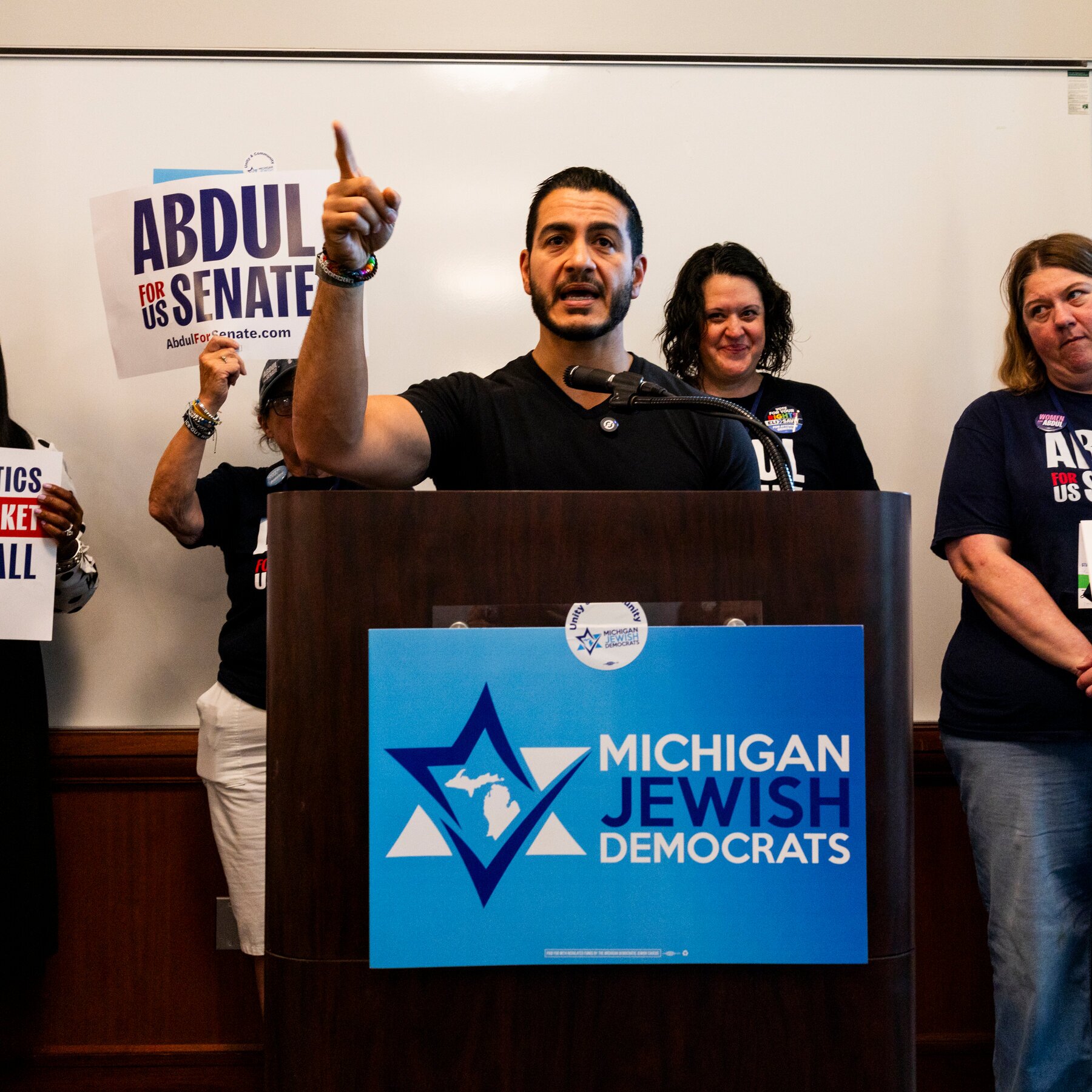 El-Sayed Apologizes for March Comment About Michigan Synagogue Attack
