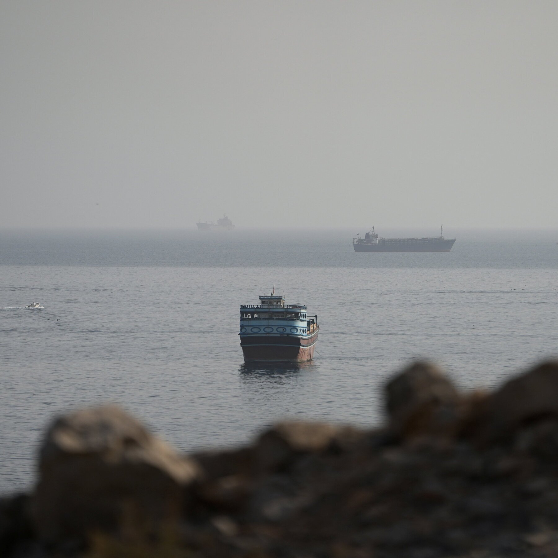 Talks With Iran to Reopen Strait of Hormuz Make Progress, Officials Say