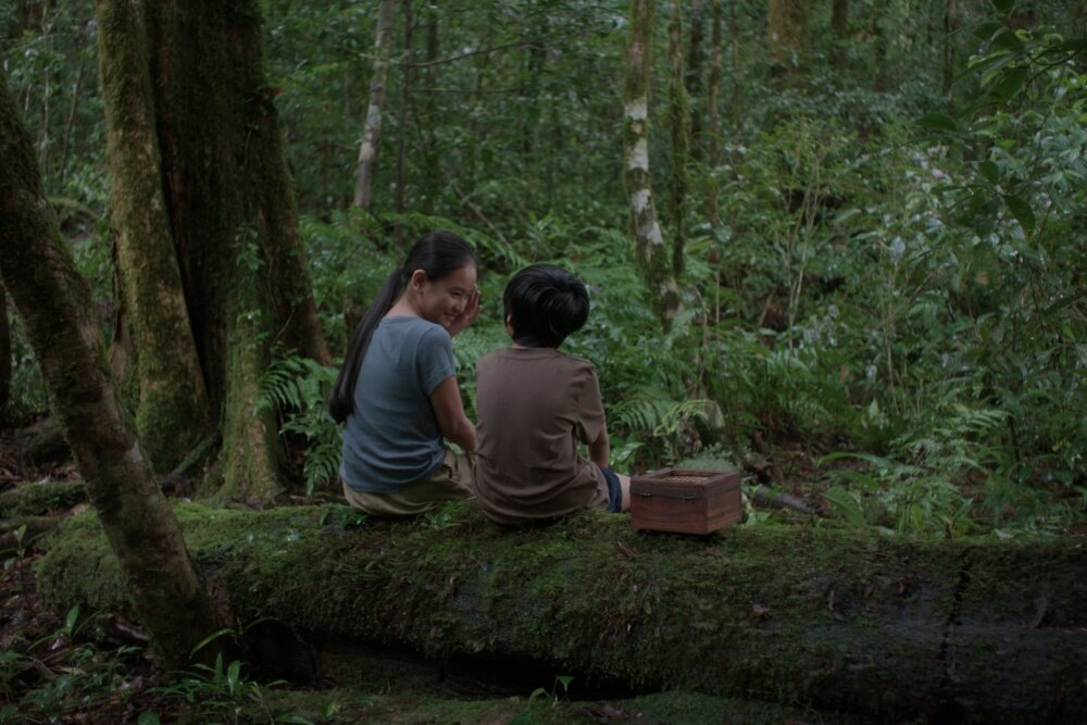 Hearing’ Review: Lê Bảo Continues His Sensory Exploration With an Arresting Study in Silence