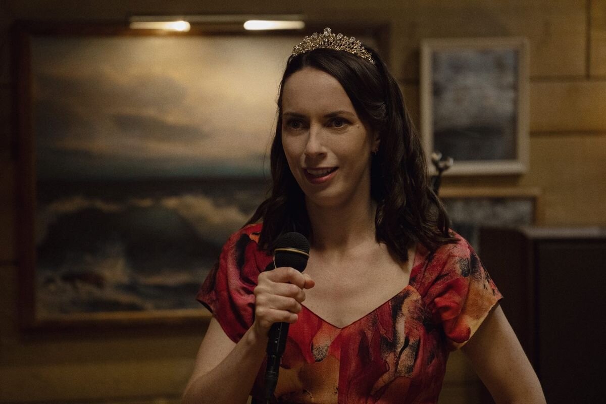 Kate O’Flynn on Her ‘Widow’s Bay’ Breakout, Mike Leigh’s Final Film and Her Emmy Nomination: ‘I Felt Like an Ostrich