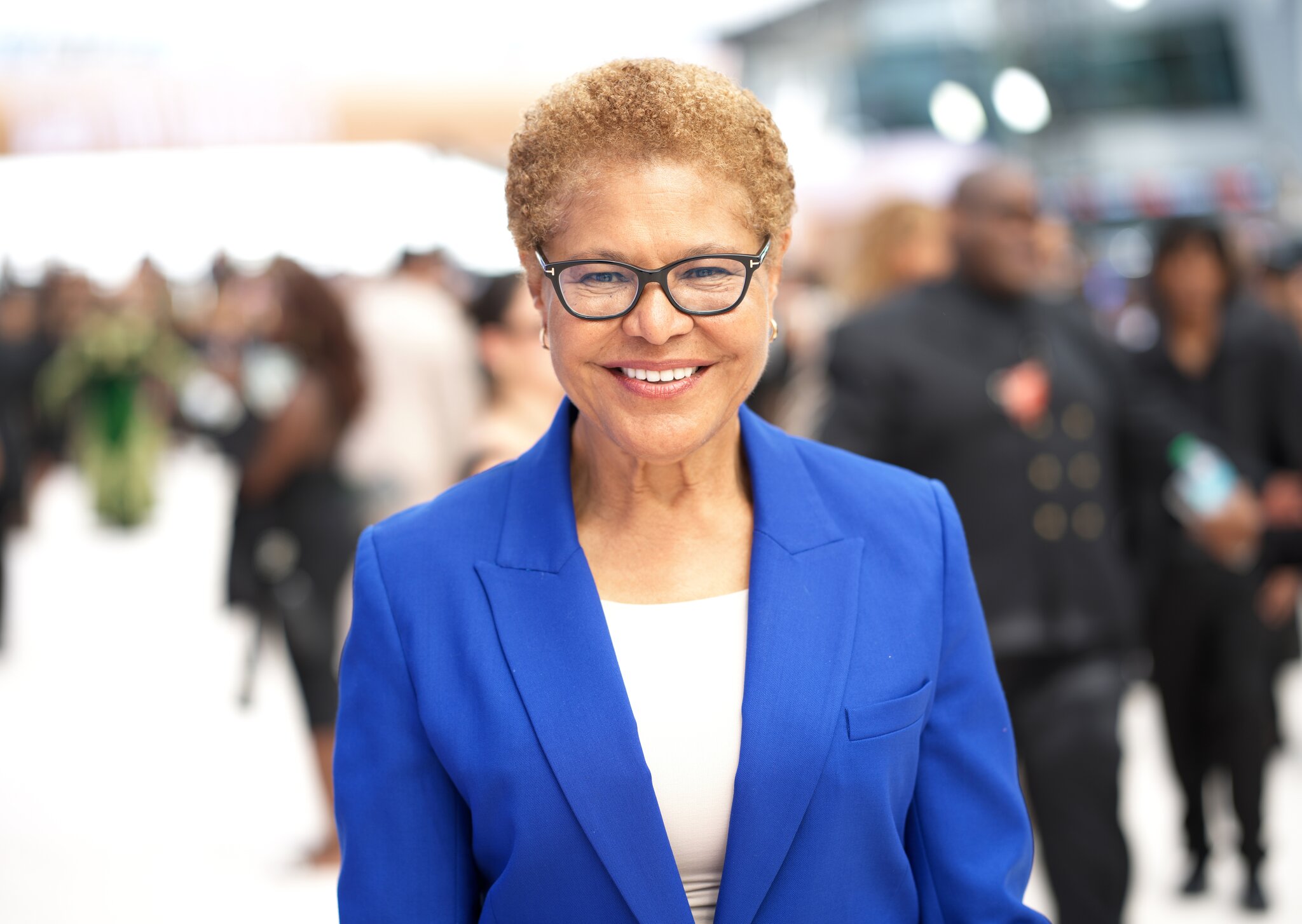L.A. Mayor Karen Bass Weighs In on Paramount-Warner Bros. Merger, Urges California AG Rob Bonta to Engage in Talks on Antitrust…