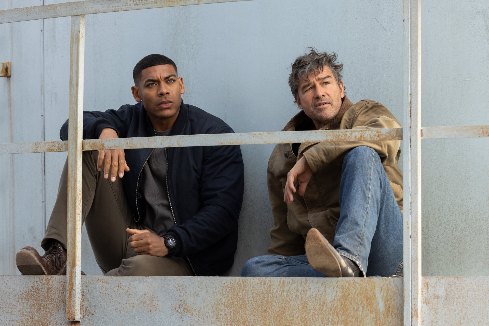 Kyle Chandler and Aaron Pierre Are Great ‘Lanterns’, But HBO’s DC Drama Is Overshadowed by Its Influences: TV Review