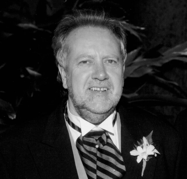 Ian Crafford, Editor of ‘Hope and Glory,’ ‘Field of Dreams,’ Dies at 82