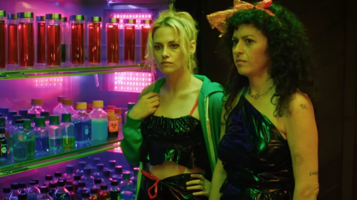 The Wrong Girls’ Review: Kristen Stewart and Alia Shawkat Are a Good Time in Dylan Meyer’s Shaggy Stoner Comedy