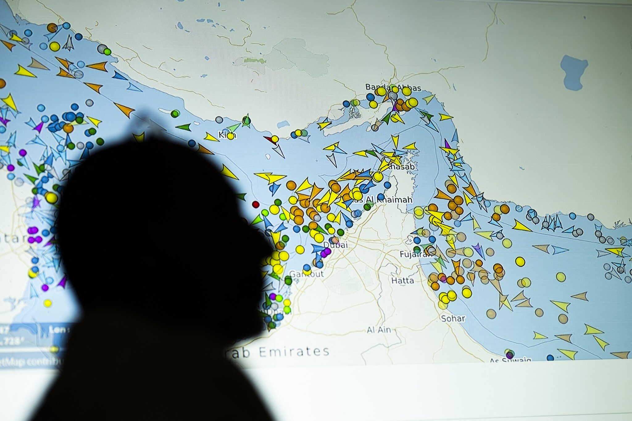 Iran and Oman exchange proposals to manage Strait of Hormuz