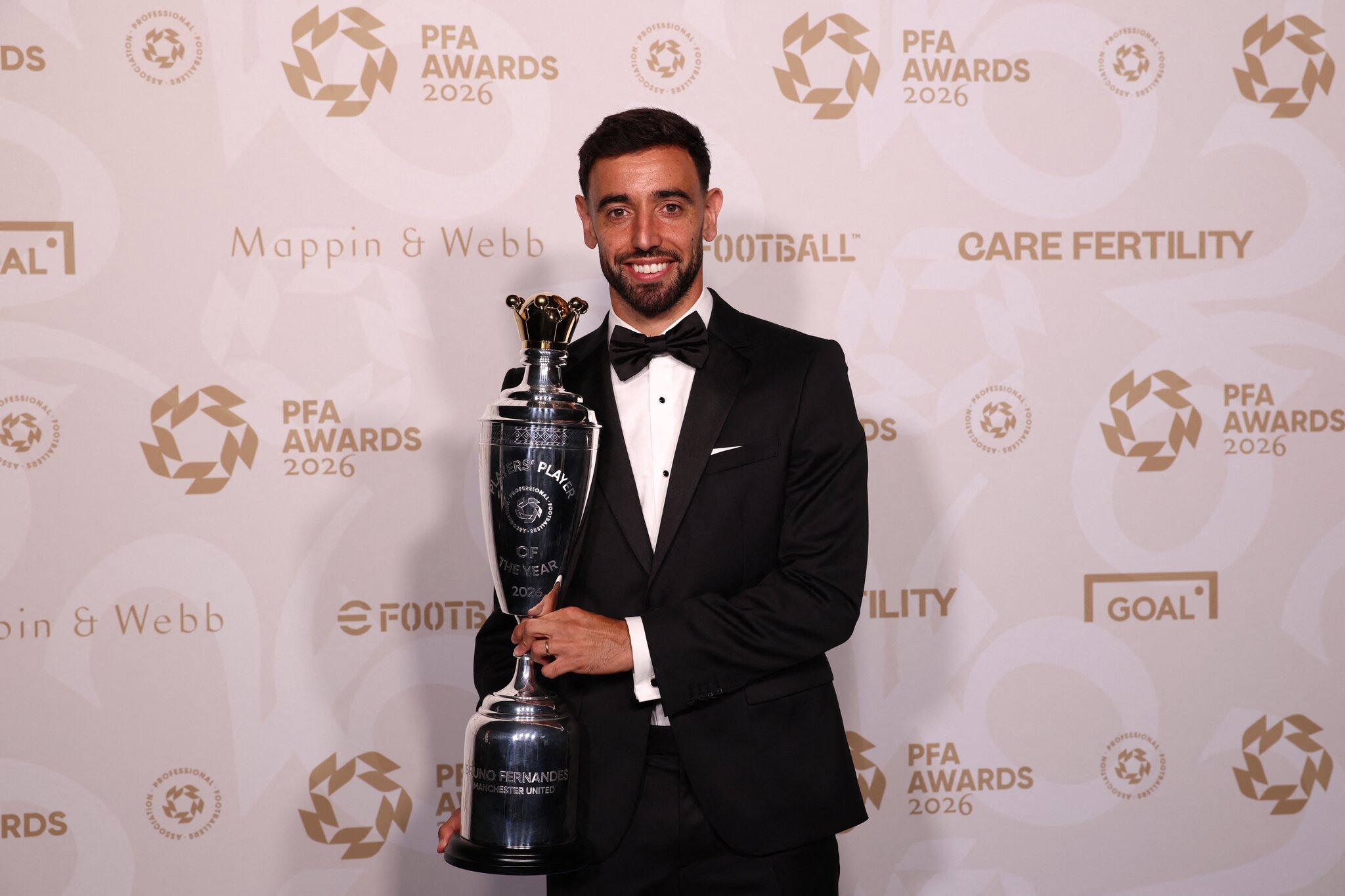 Man United’s Fernandes, City’s Shaw named PFA Players of the Year