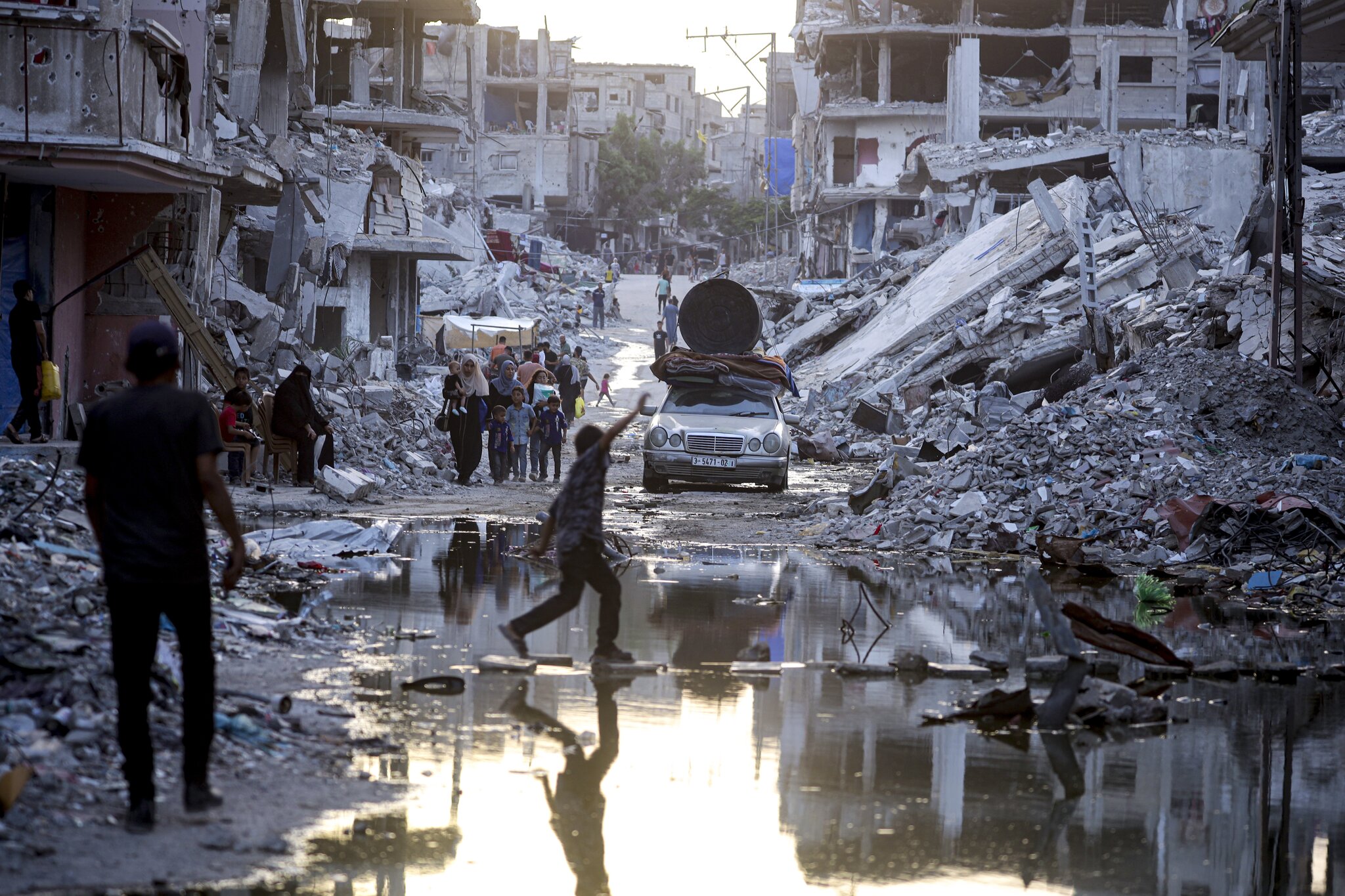 The toxic waste of the Gaza war has reached Israel