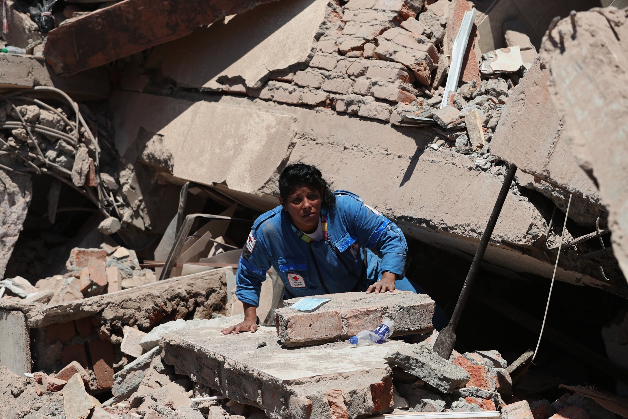 Rescue efforts intensify as quake devastates western Colombia towns