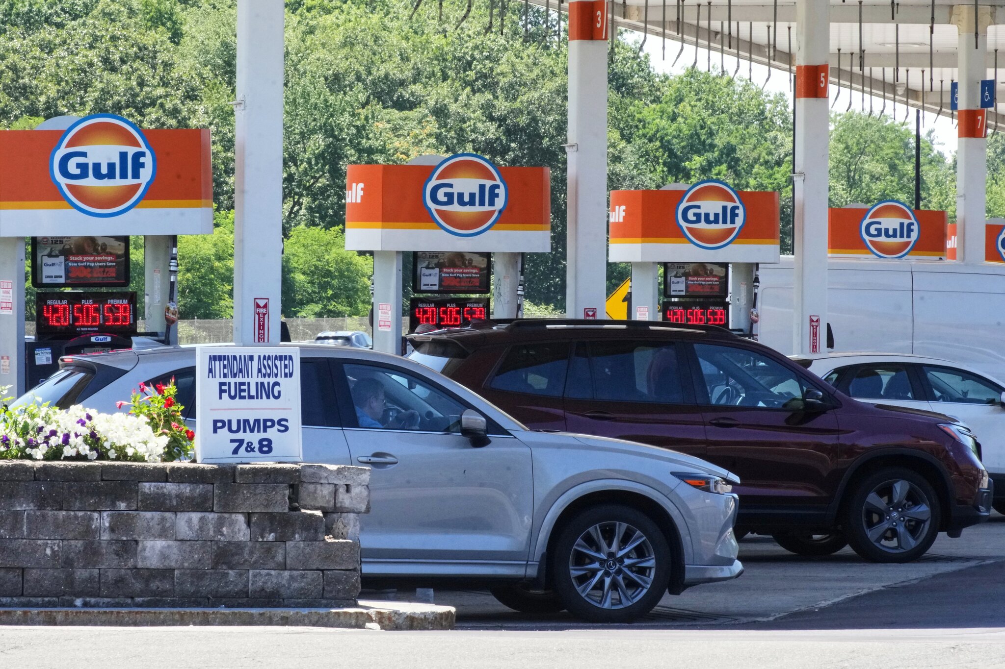 US consumer inflation slows in July as energy prices briefly retreat