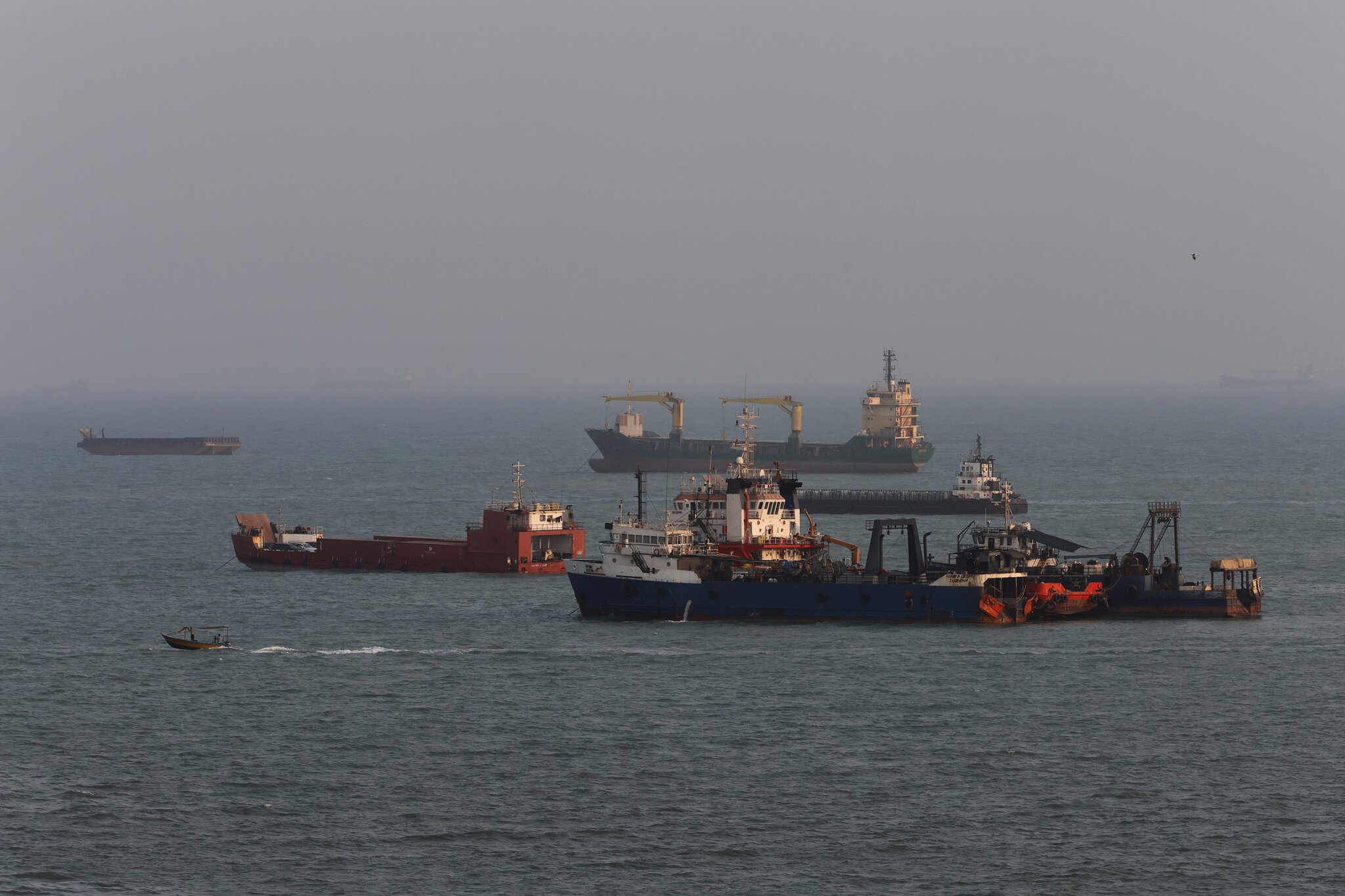 Iran grants permission for some Iraqi oil tankers to pass through Hormuz