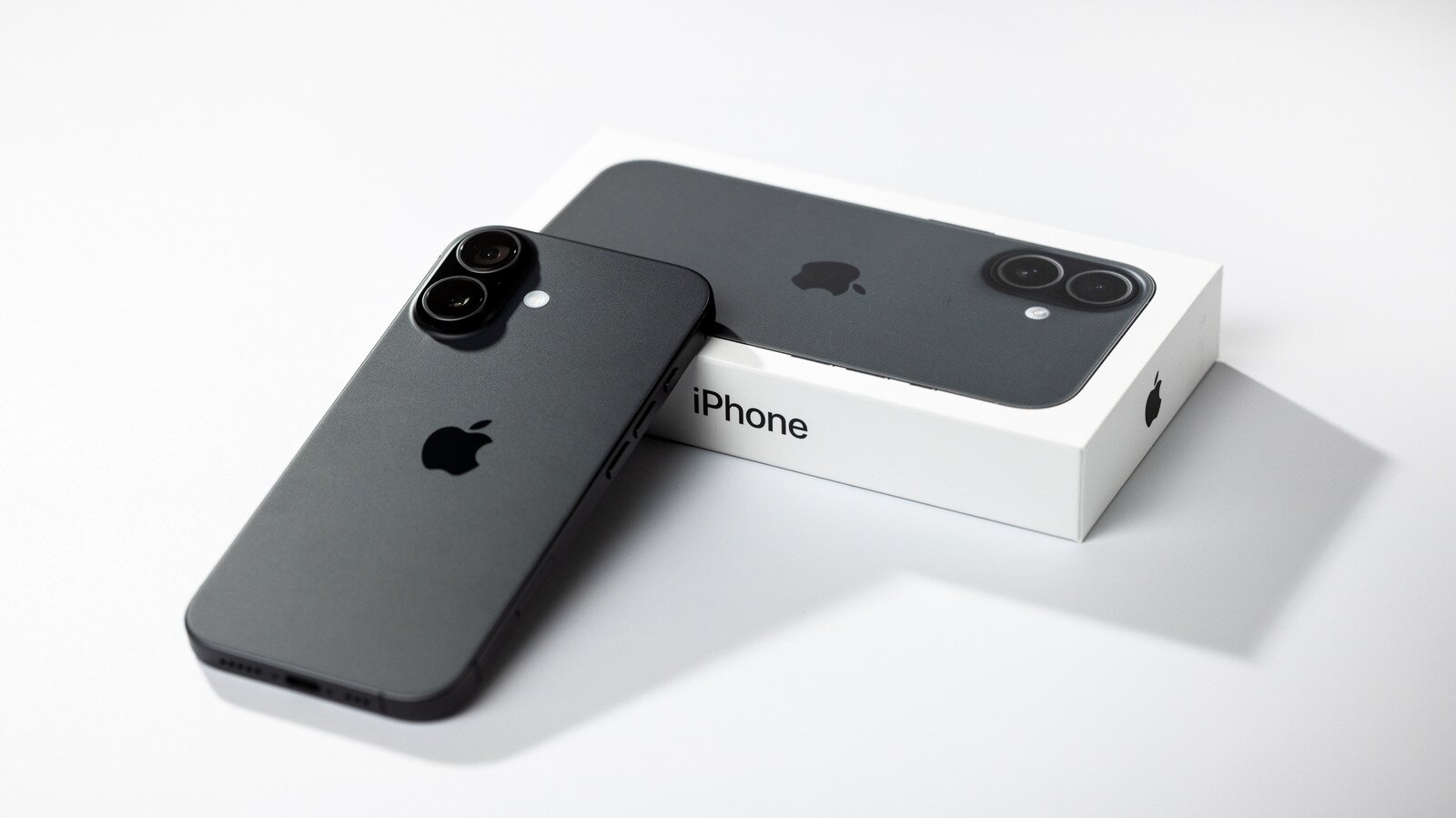 How to lease an iPhone instead of buying one